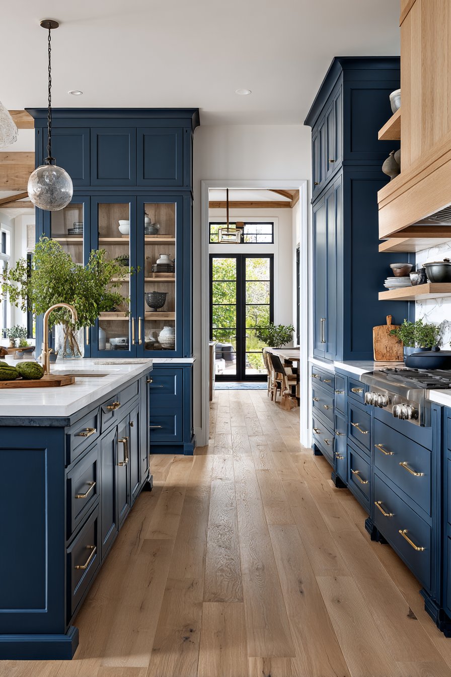 Modern Elegance with Shaker-Style Navy Blue Kitchen Cabinets