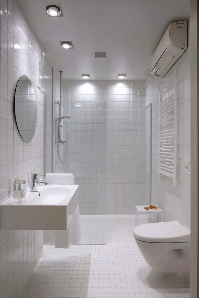 Wet Room Openness and Material Continuity