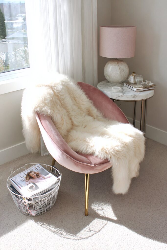  Cozy Reading Corner Retreat