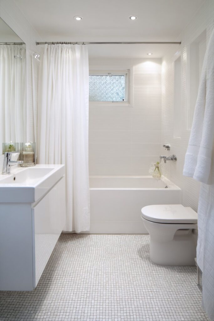 Monochromatic Purity and Three-Piece Efficiency