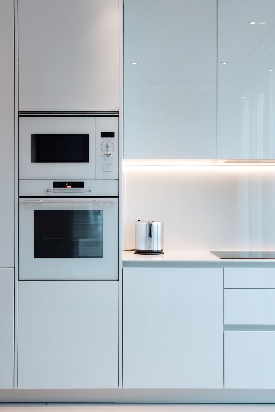 Contemporary Minimalism with High-Gloss Surfaces