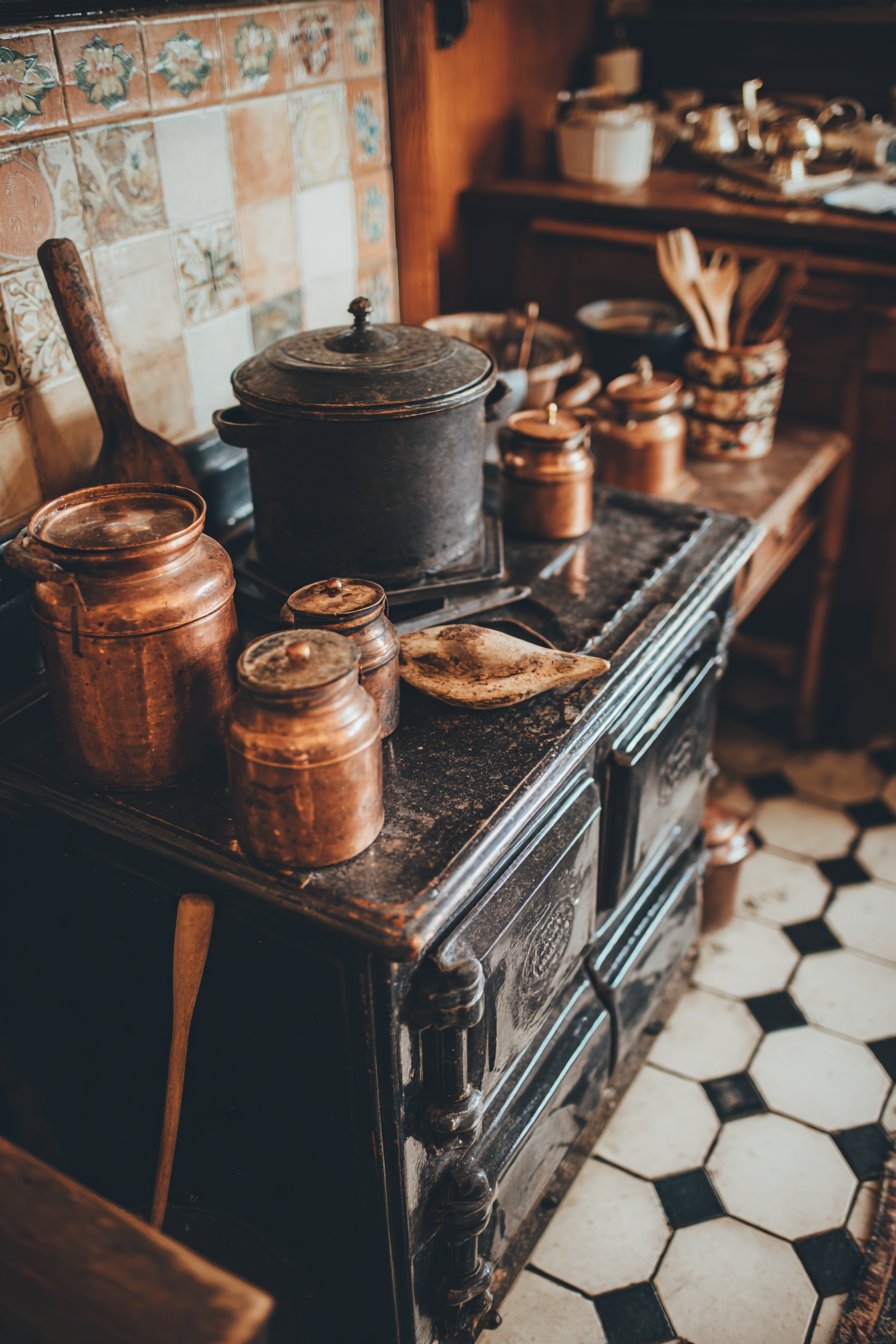 Cast Iron Centerpiece Design