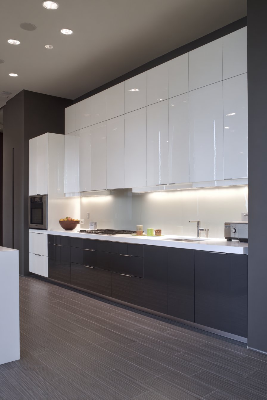 Contemporary Handleless Minimalism