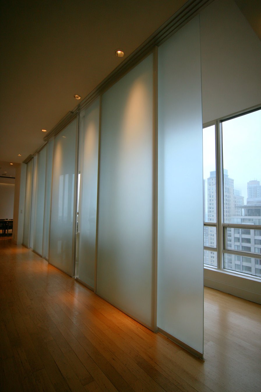 Scandinavian Sliding Frosted Glass Panels: Minimalist Flexibility and Nordic Calm