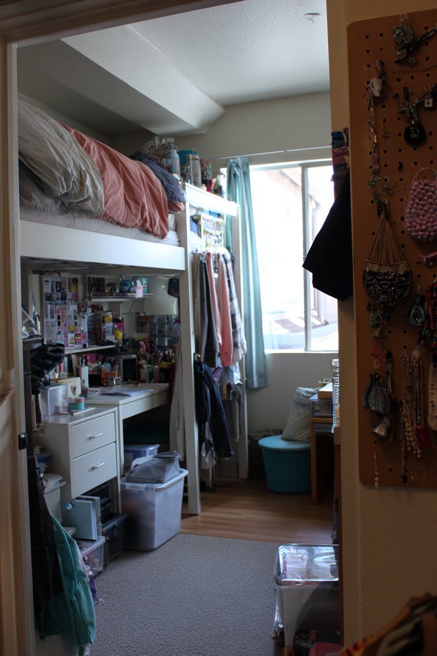 Vertical Living Solution for Compact Spaces