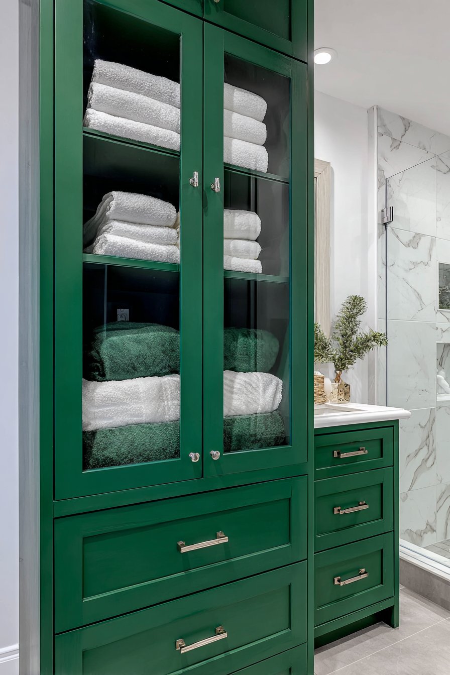 Organized Luxury with Emerald Built-In Storage