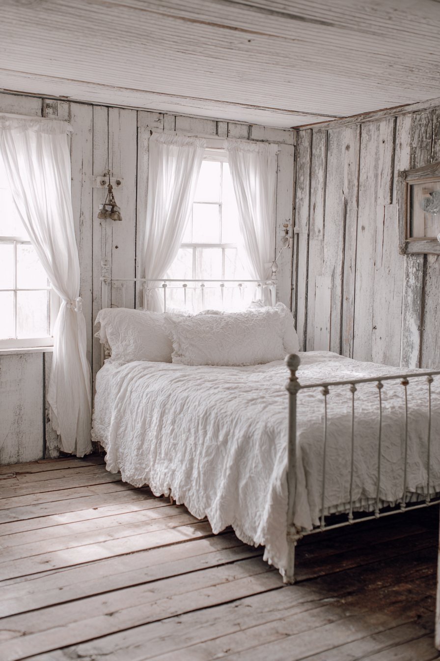 Farmhouse Bright Rustic Charm