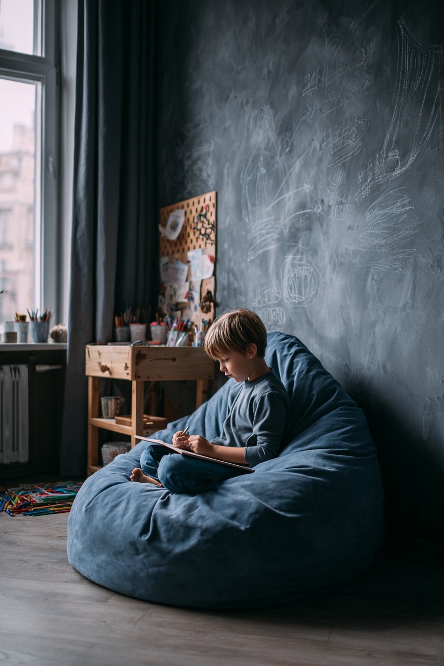 Creative Art Studio Bedroom for Young Artists