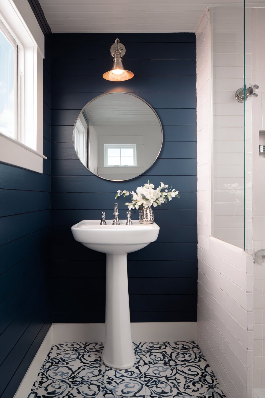 Space-Enhancing Navy Beadboard Design