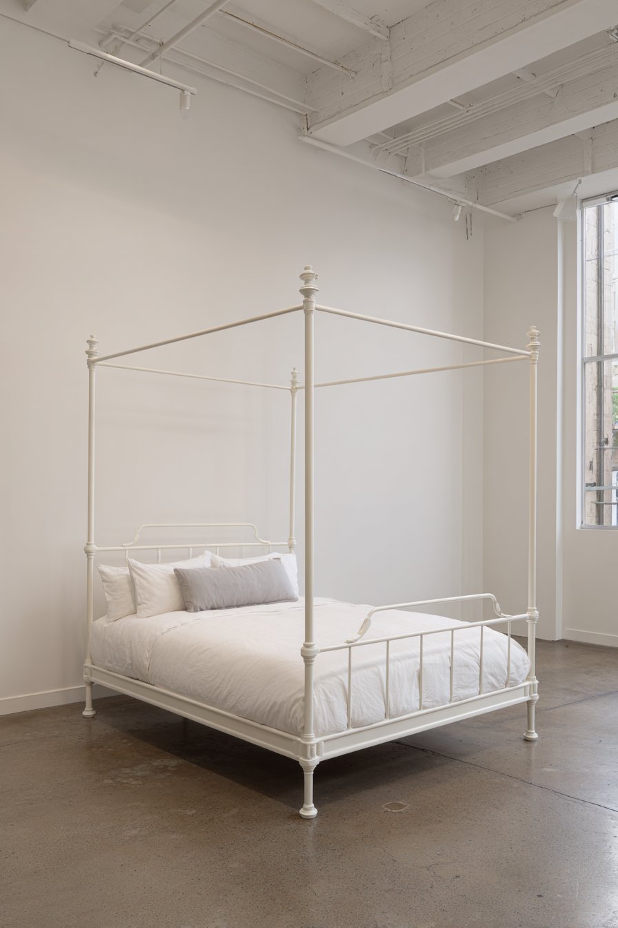 Pure Minimalism with Tubular Steel Precision