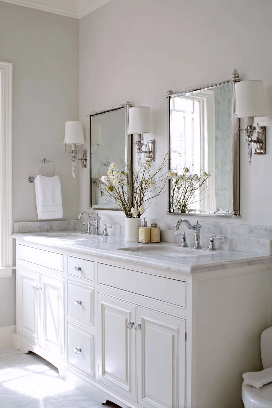 Spacious Walk-in Shower with Mosaic Border