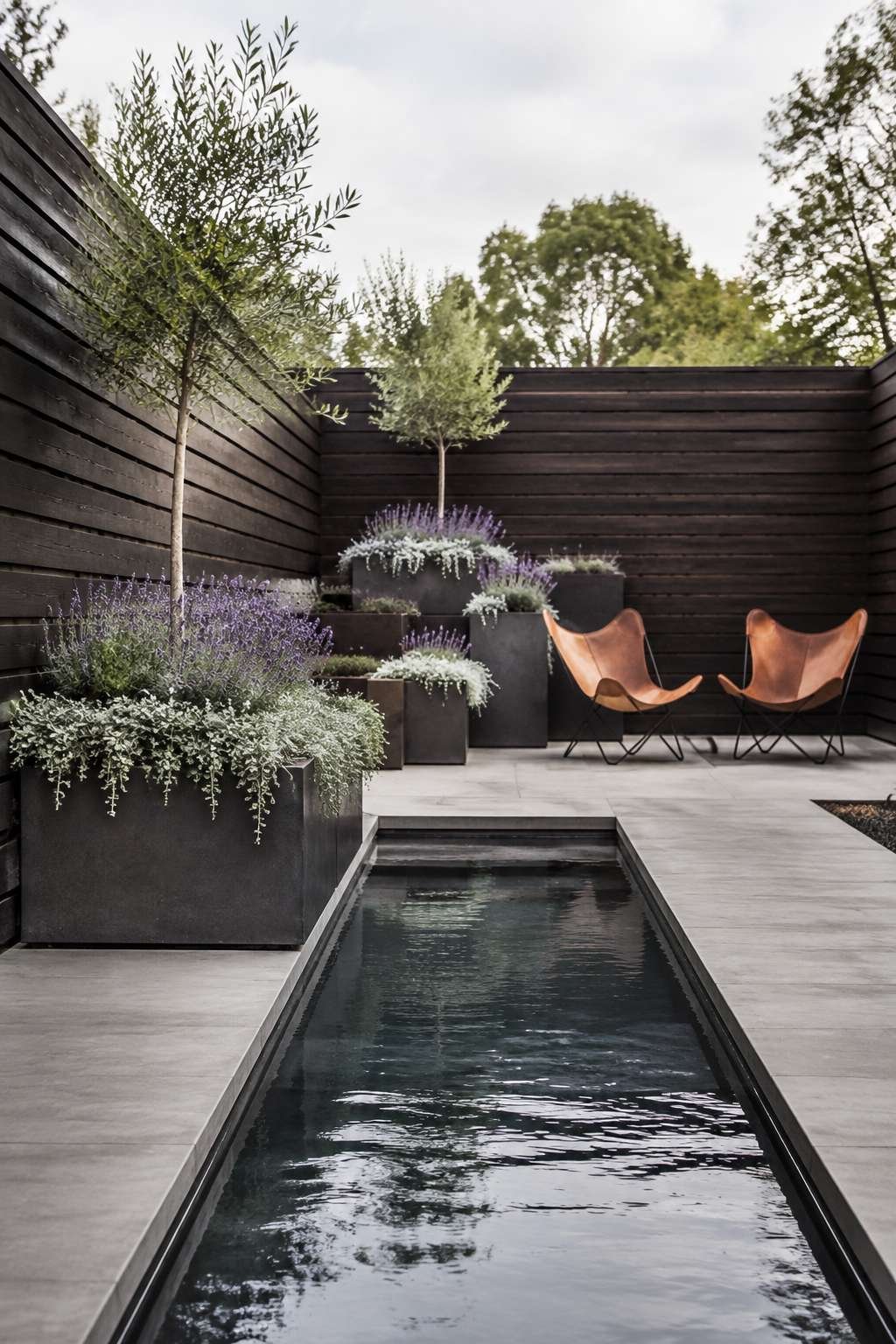 Sleek Horizontal Slat Fence in Thermally Modified Ash